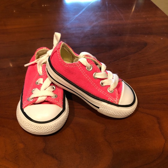 baby girl pink converse shoes
